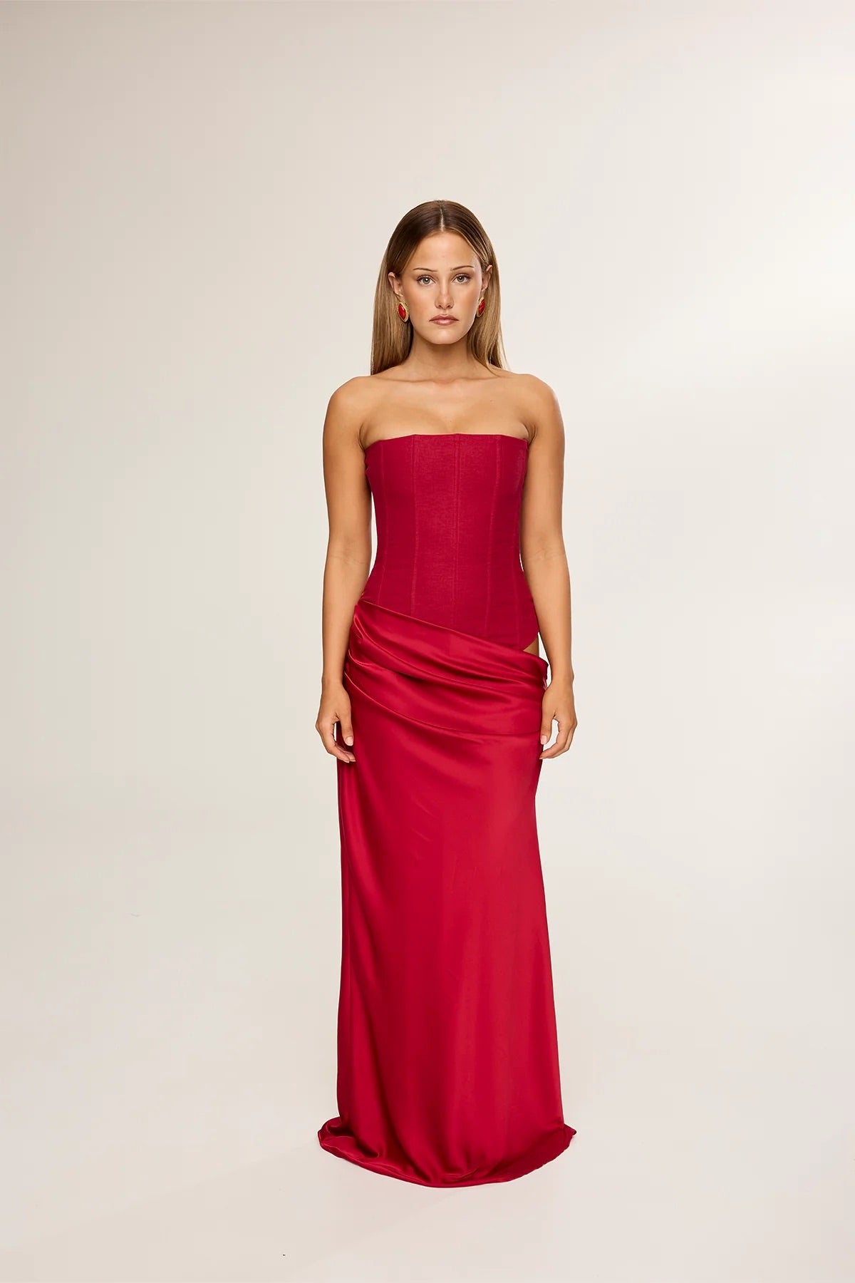 HNTR Huxley Gown Wine