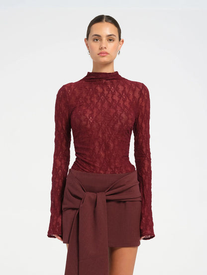 Benni Finn Top & Verner Skirt